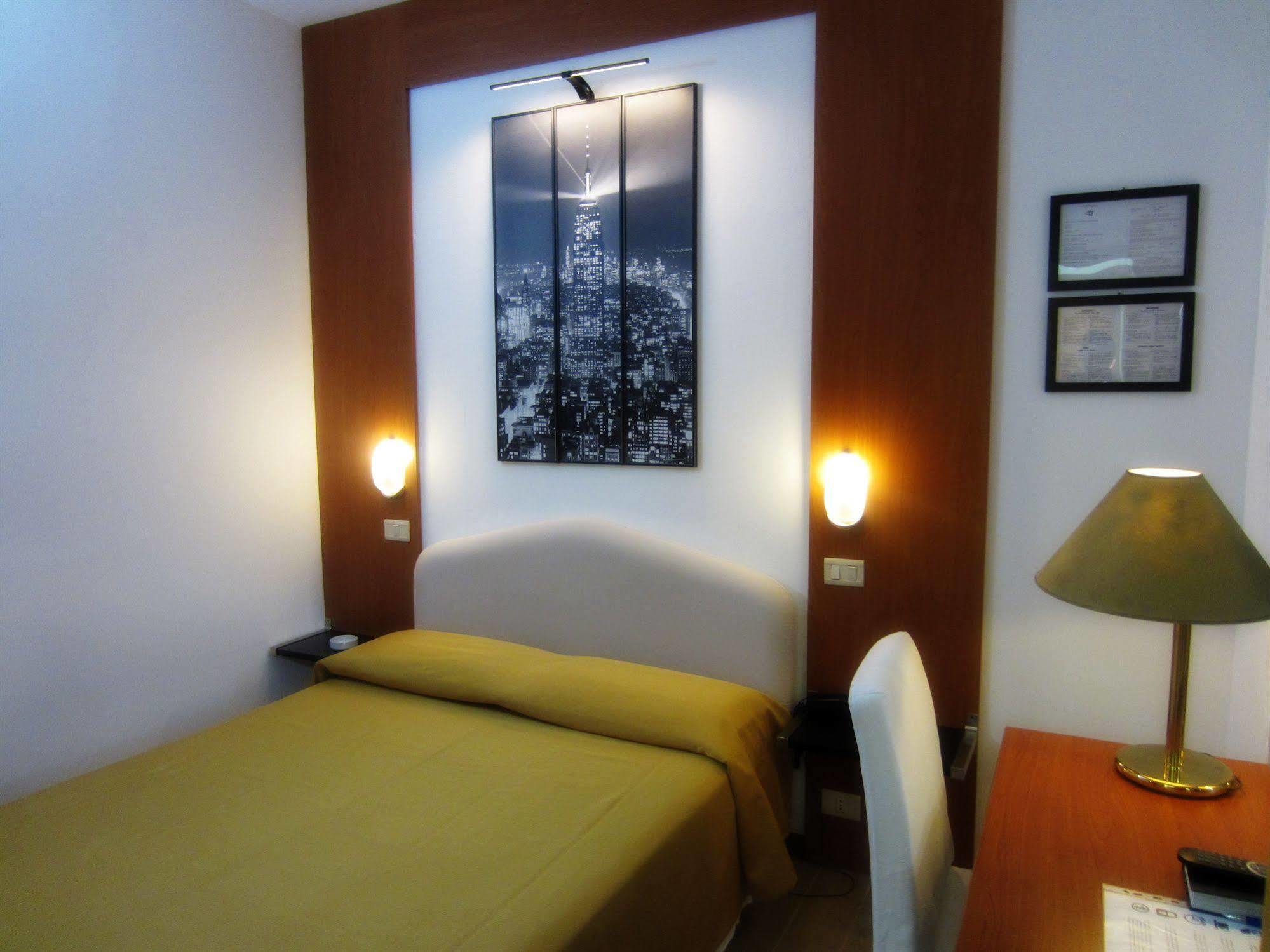 Hotel Perugino Milaan Buitenkant foto