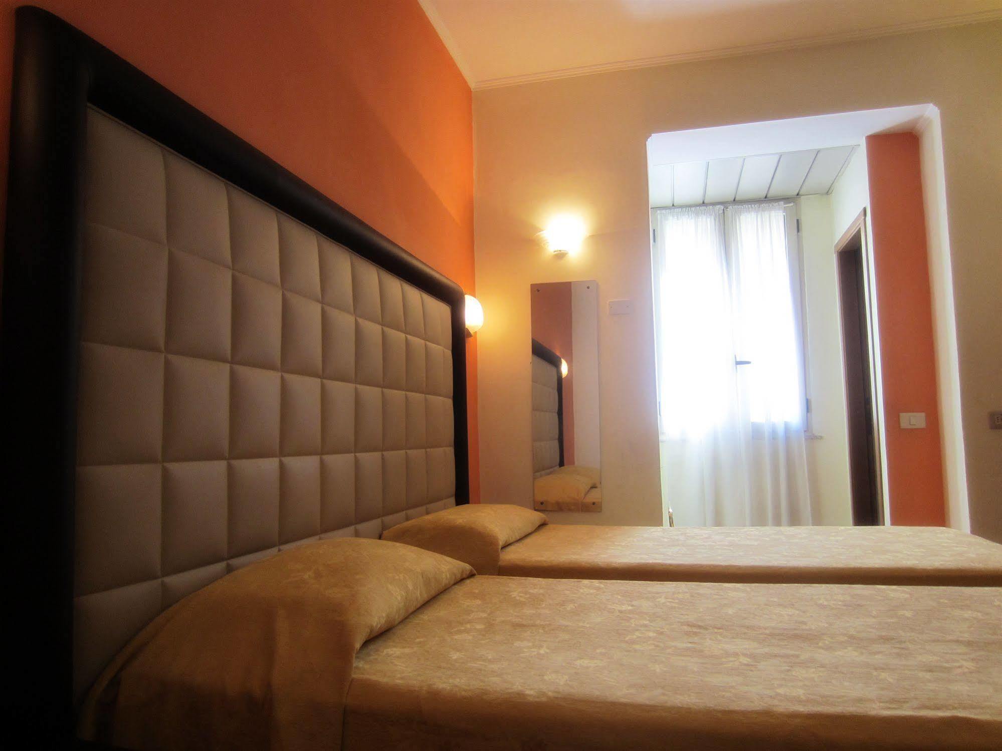 Hotel Perugino Milaan Buitenkant foto